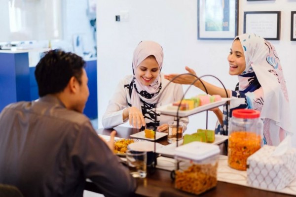 Kita Kalau Menolong Orang Harusnya Tidak Perlu Alasan